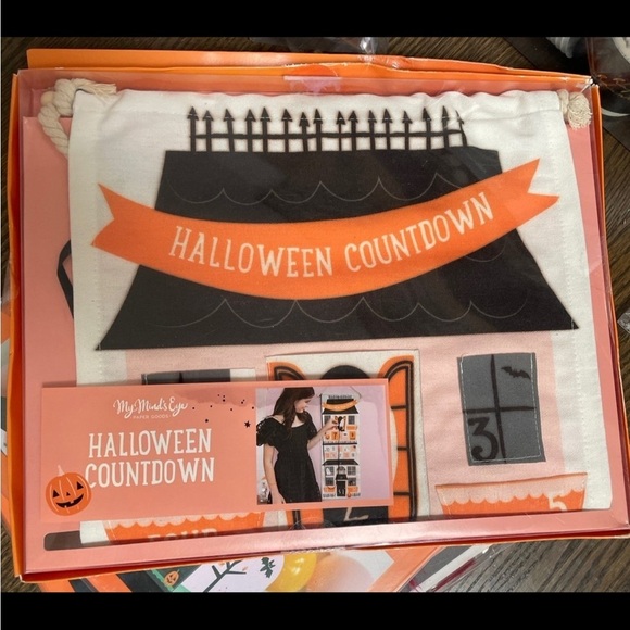huge Halloween mystery box bundle - Picture 5 of 5